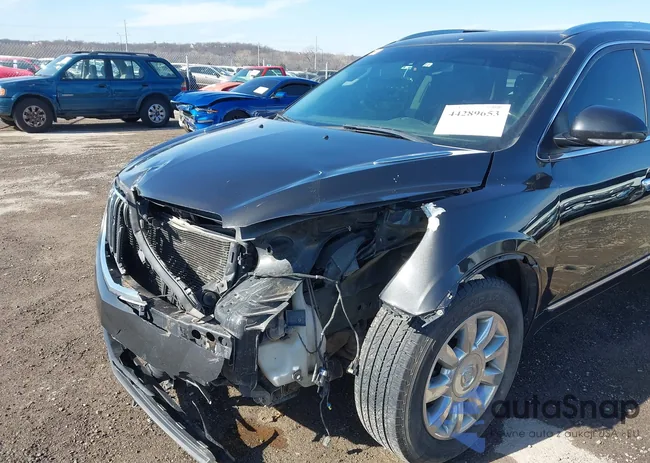 5GAKVCKD0FJ305174: 44289653