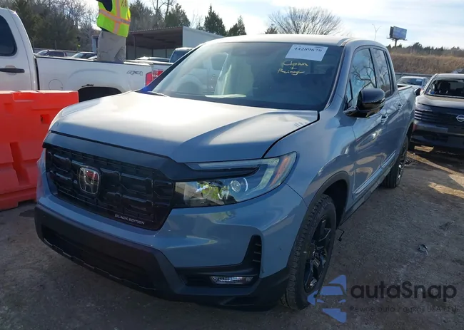 5FPYK3F84TB005405: 44289679