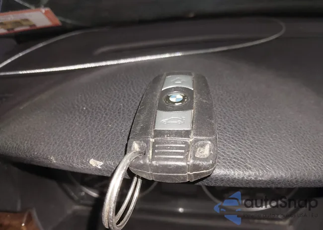 WBAKF3C56CE975171: 44289698