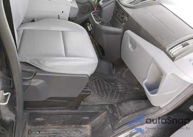 1FTYR2XM7HKB16132: 44289751