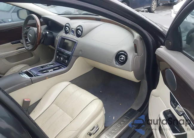 SAJWA1CB0CLV37935: 44289791