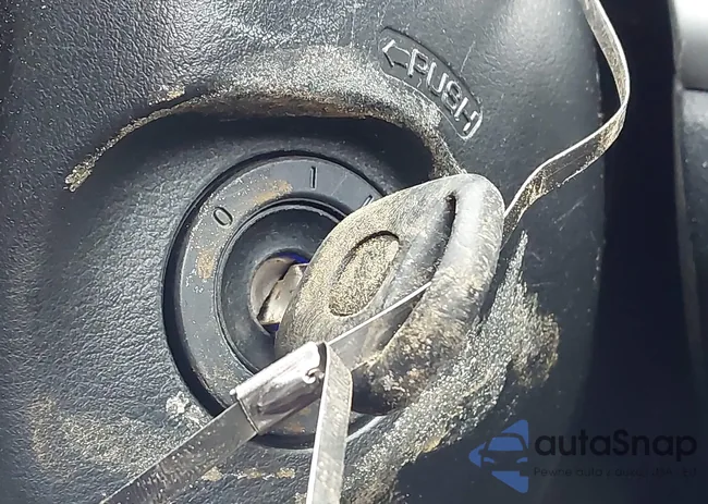 JH4CL95846C028199: 44289814