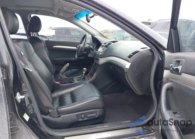 JH4CL95846C028199: 44289814