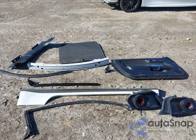 1FA6P8AM2G5220166: 44289820