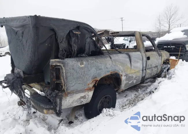 1GCHK24U43E368873: 44289833