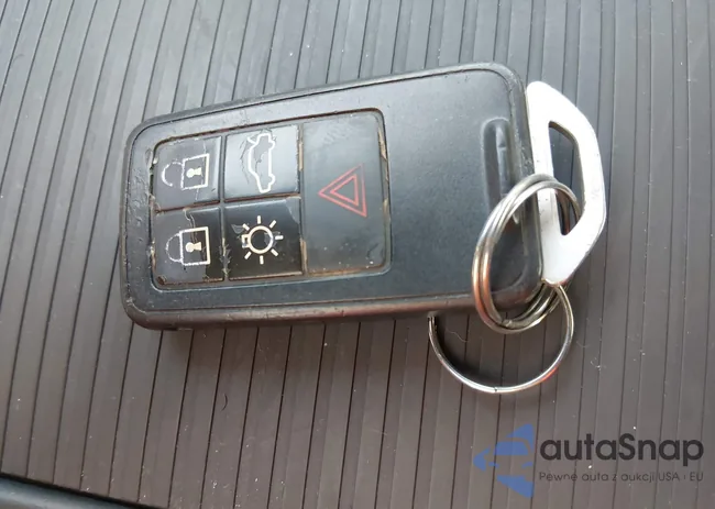 YV126MFL6H2422512: 44289836