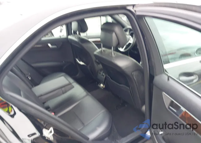 WDDGF4HB4EG253191: 44289838