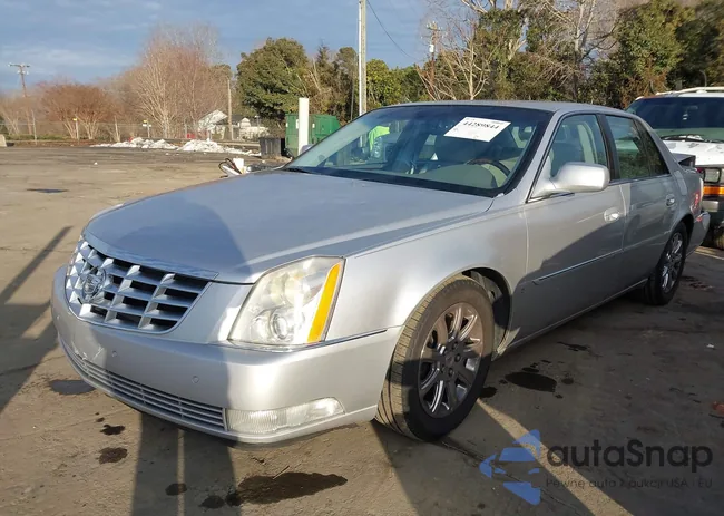 1G6KD57Y19U121425: 44289844