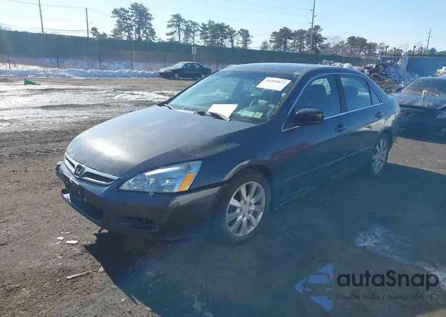 1HGCM66545A051933: 44289874