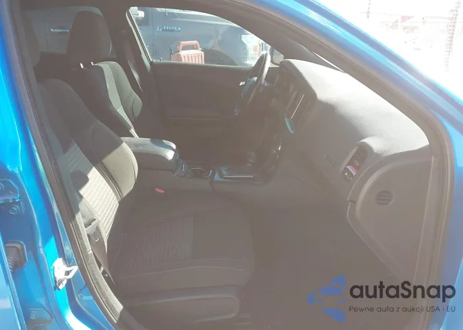 2C3CDXBG4PH618677: 44289884