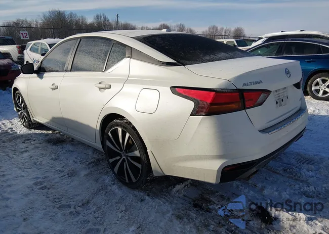 1N4BL4CW1KC197968: 44289915