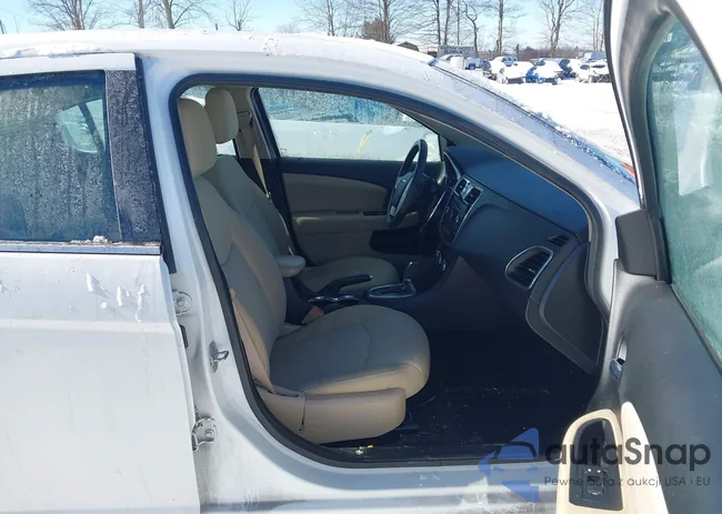 1C3CCBBB8DN627444: 44289917