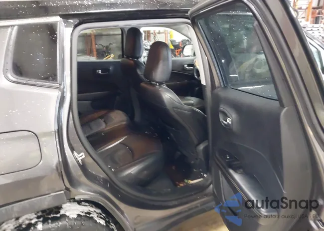 3C4NJDCB1LT105080: 44290008