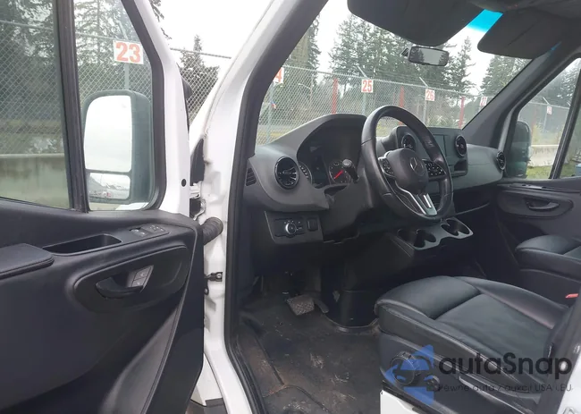 W1W40BHY3MT048107: 44291054