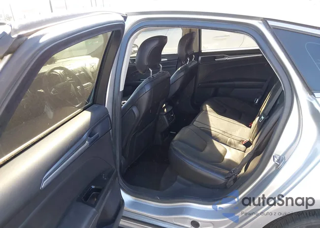 3FA6P0RU0ER203060: 44291156