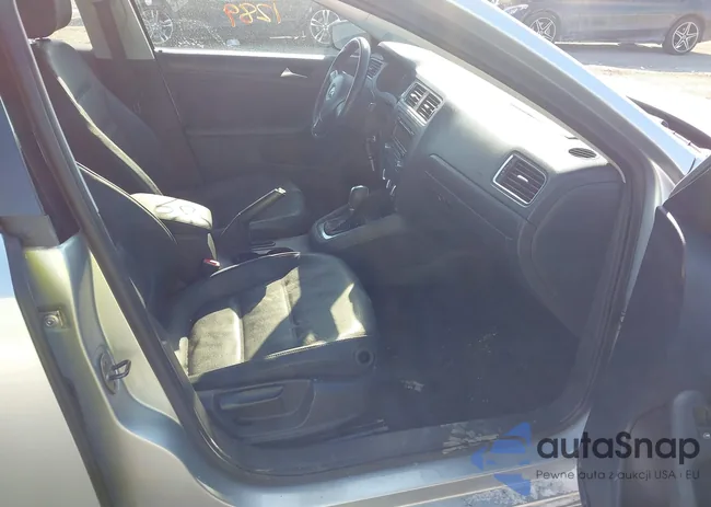 3VWDP7AJ7CM068856: 44291289