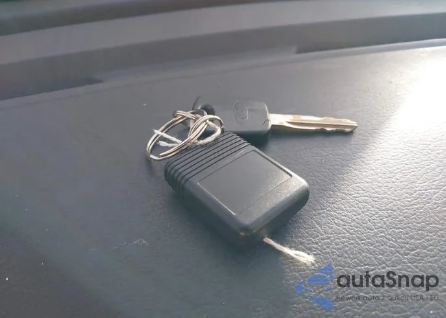 1FAFP42X5YF217680: 44291327