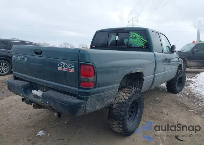 3B7HF13Z81G202230: 44291360