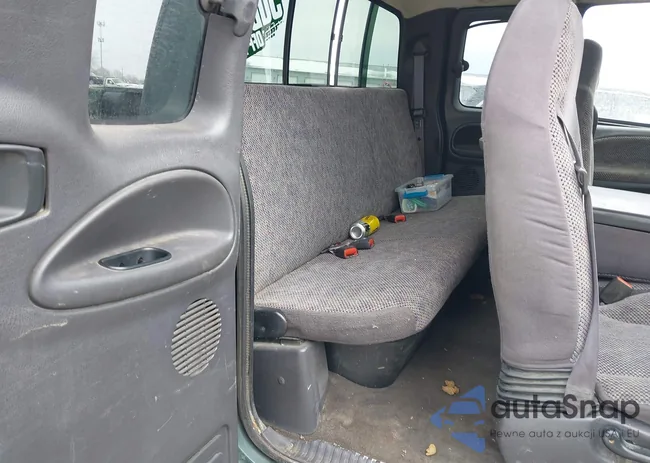 3B7HF13Z81G202230: 44291360