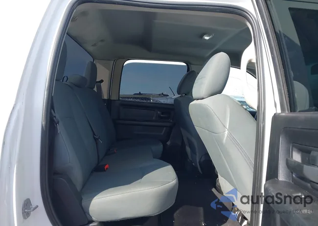 3C6UR5CJ8JG102580: 44291368