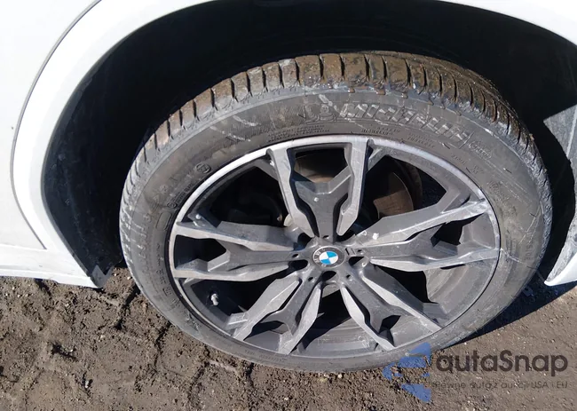 5UX53DP09P9R51277: 44291444