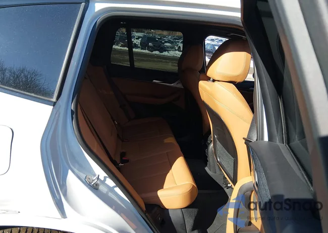 5UX53DP09P9R51277: 44291444