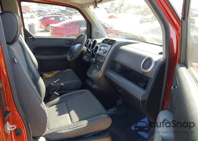 5J6YH18685L013752: 44291452