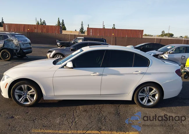 WBA8B9G55JNU99947: 44291484