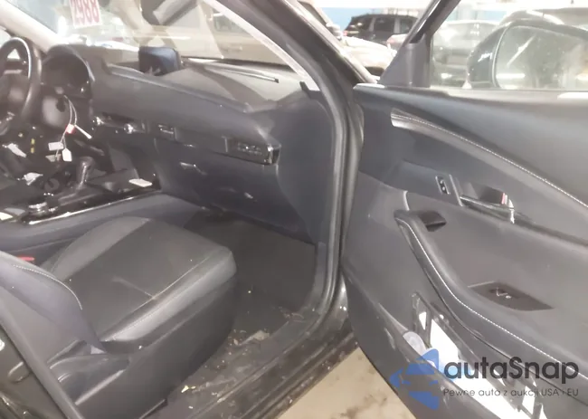 3MVDMBAY7MM307026: 44291568