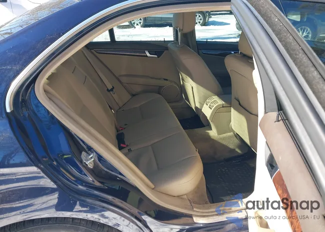 WDDGF8AB4DR258735: 44291585