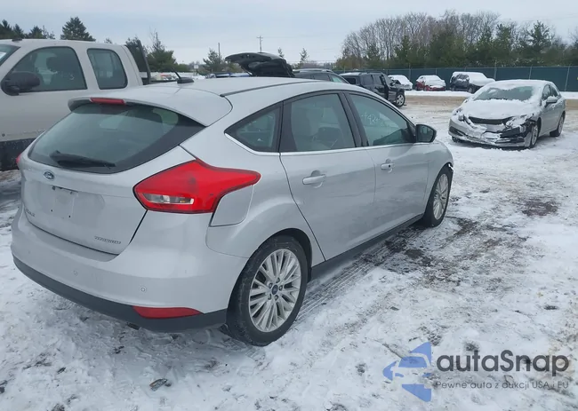 1FADP3N22HL268086: 44290631