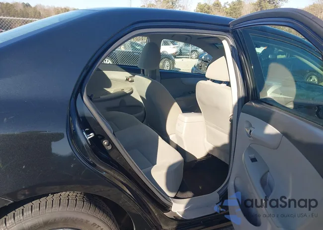 2T1BU4EE7BC569154: 44290703