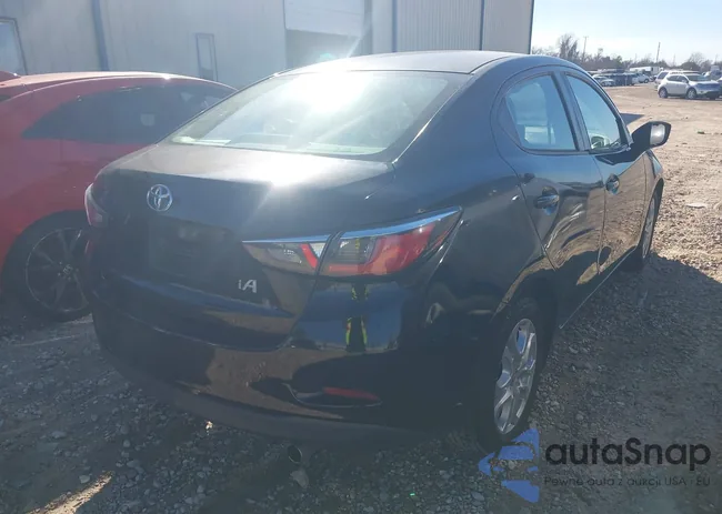 3MYDLBYV1HY175140: 44290712