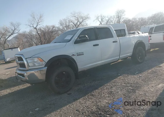 3C6UR5HL2JG336823: 44290731