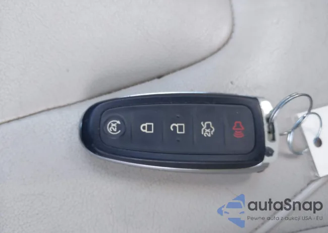 1FADP3J24HL287731: 44290763