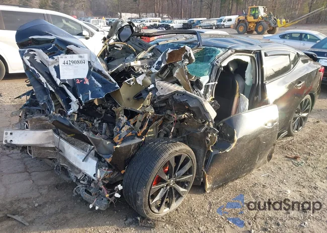 1N4AA6APXHC421823: 44290804