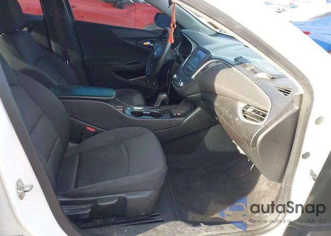 1G1ZB5ST3HF278172: 44290810