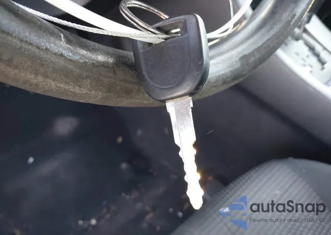 JM1BL1TF9D1746193: 44290833