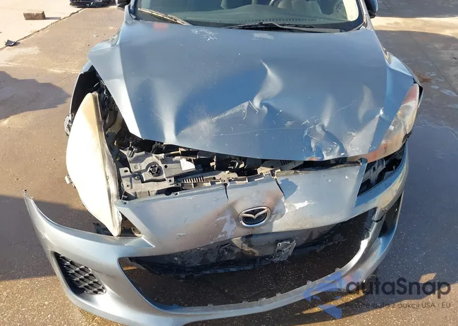 JM1BL1TF9D1746193: 44290833