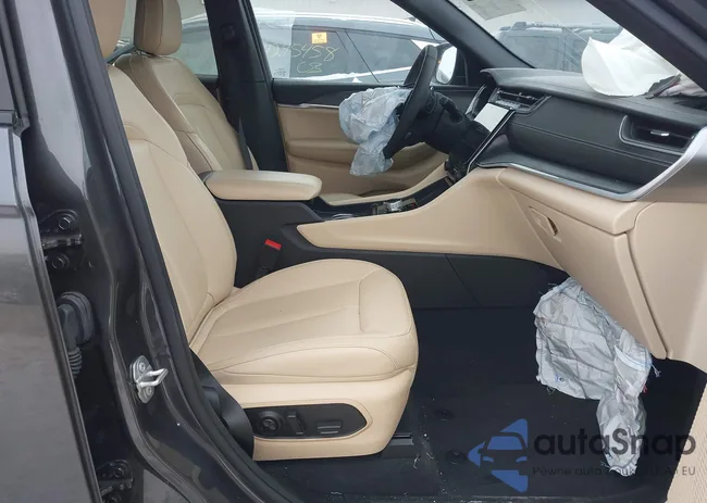 1C4RJKBG6R8607173: 44290904