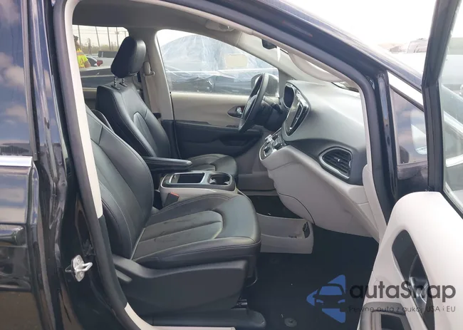 2C4RC1BG5RR136125: 44290934