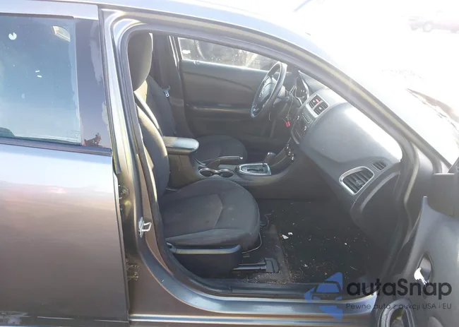 1C3CDZAG4DN757532: 44290977