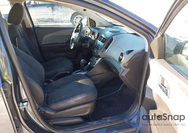 1G1JC5SG1D4200105: 44292383