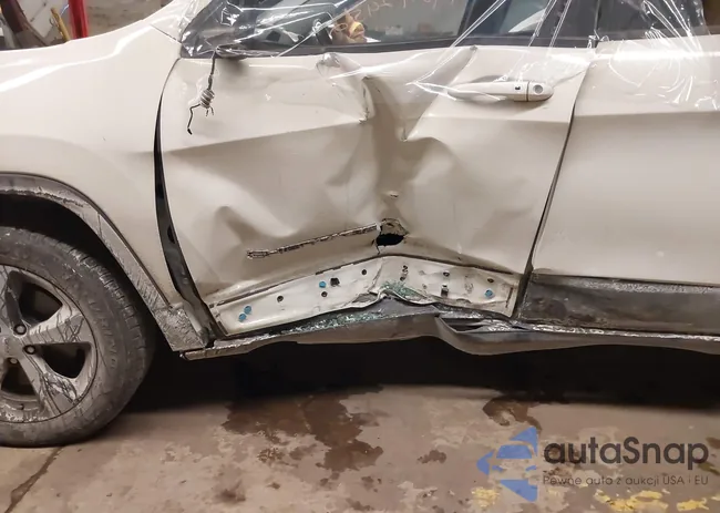 1C4PJMLX7KD385631: 44292452