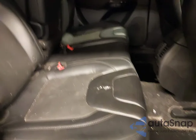 1C4PJMLX7KD385631: 44292452