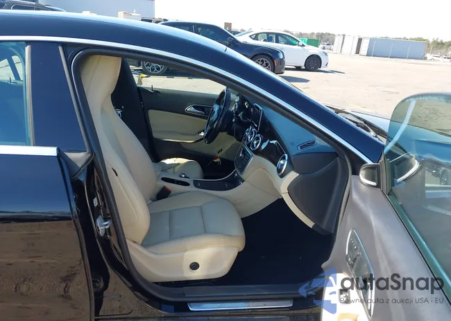 WDDSJ4EB5EN135434: 44292464