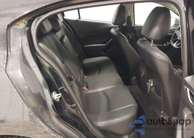 3MZBN1L37JM266987: 44292497