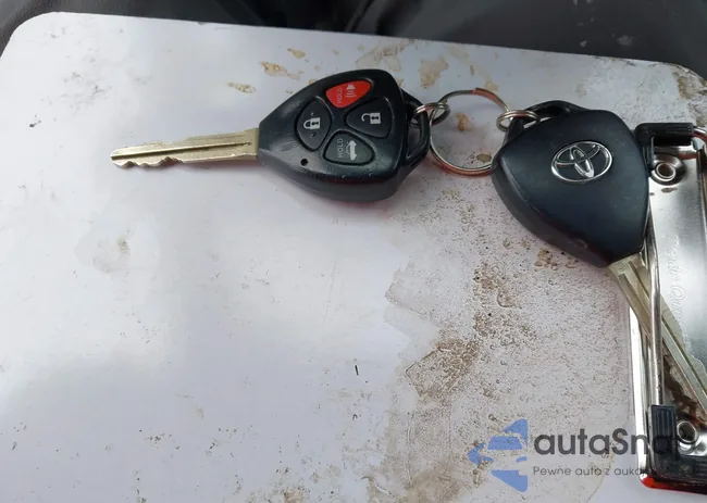 2T1BU4EE2AC487587: 44292512