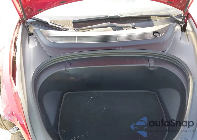 5YJ3E1EA9JF047052: 44291627