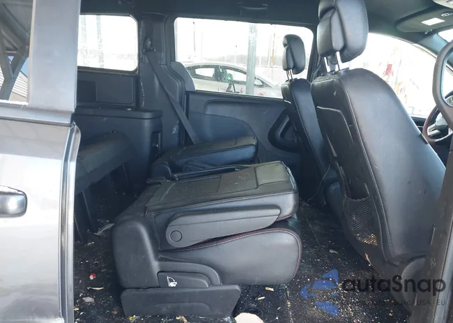 2C4RDGEG8KR750930: 44293048